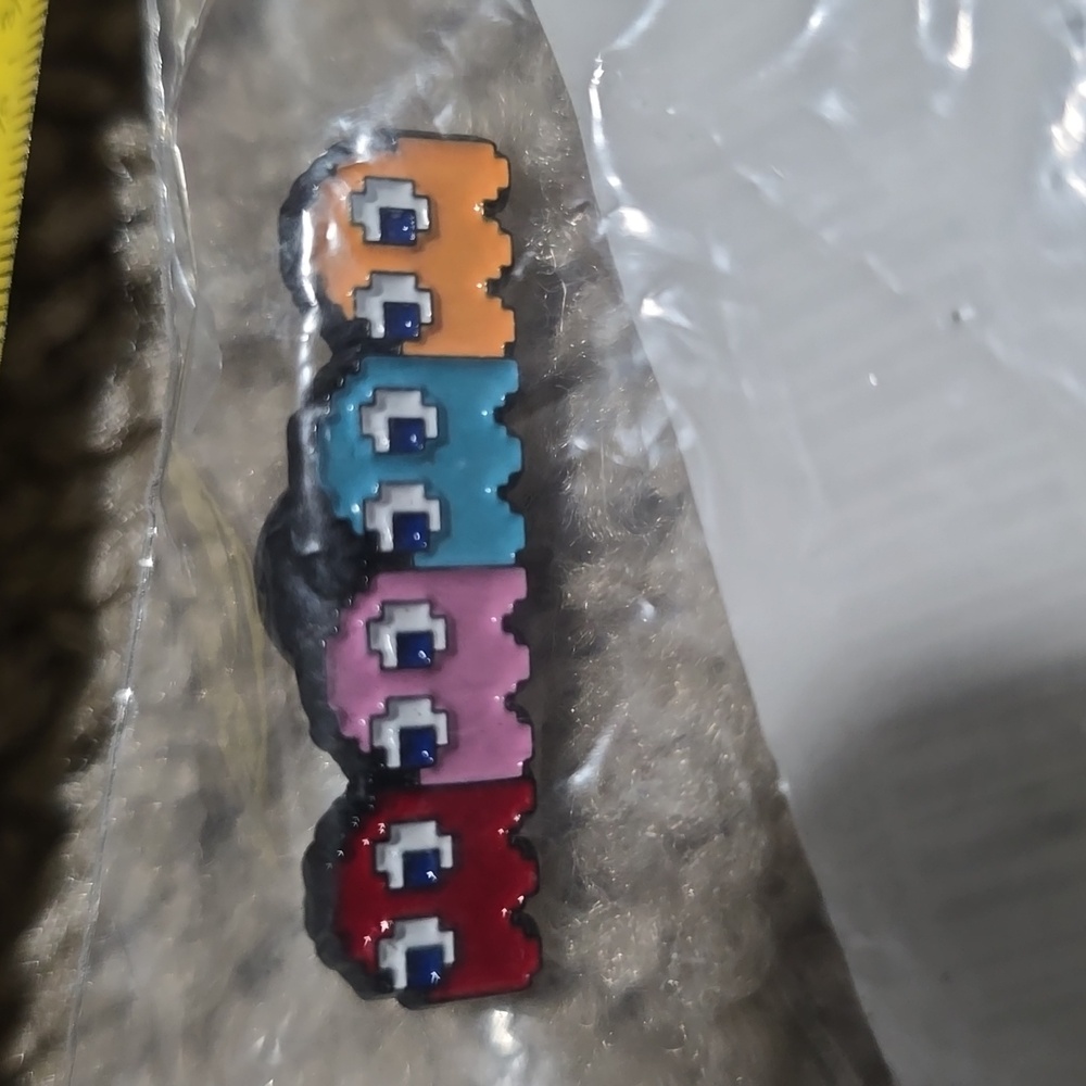 NWT Pac Man ghost ghosts collectors pin BLINKY PINKY INKY & CLYDE ❤️💛💙🧡 - Picture 4 of 4